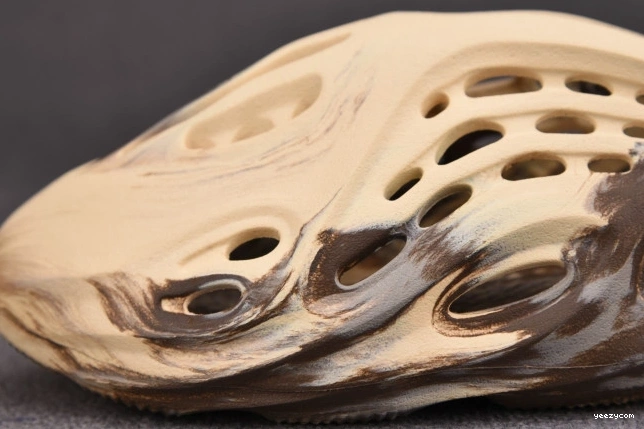 Clay GX8774 Cream Foam Adidas RNNR Yeezy MX 1212